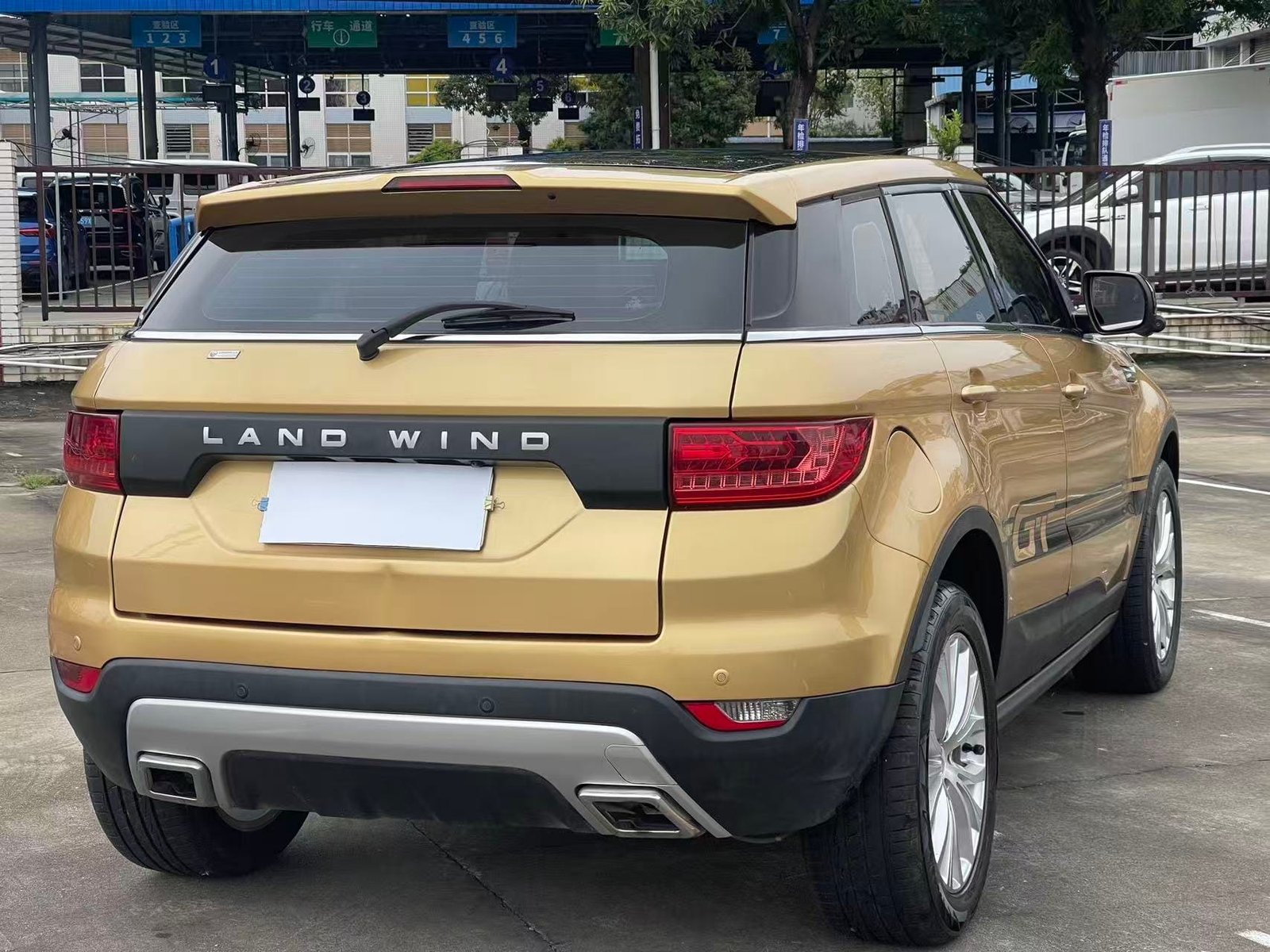 								2017 landwind X7 full									